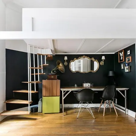 Lovely Mezzanine Near Buttes Chaumont Park *